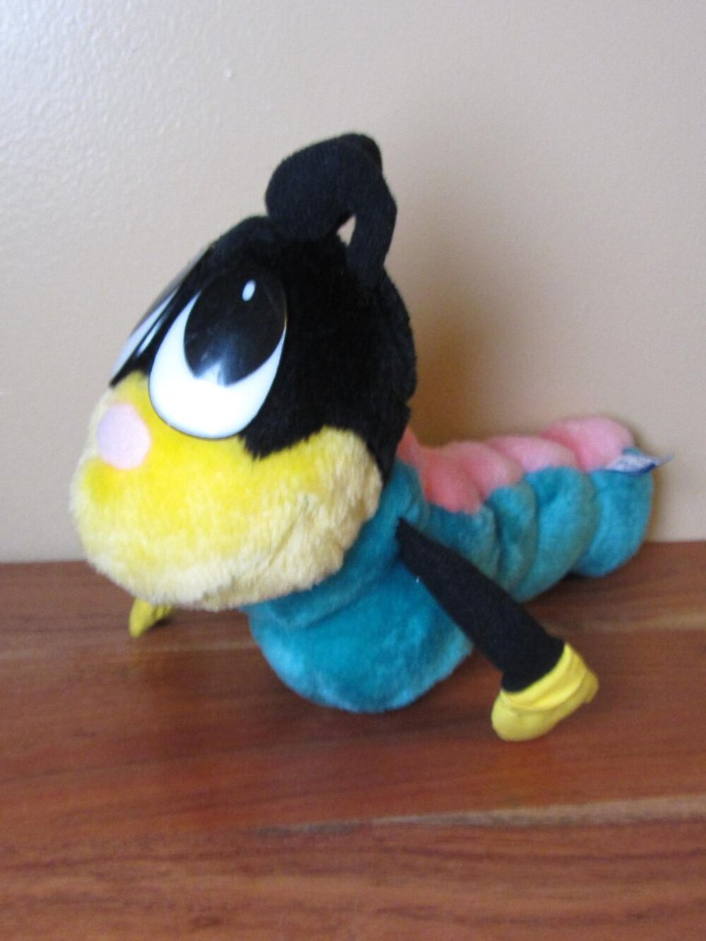 plush vintage 1983 wallace berrie caterpillar (W6714)